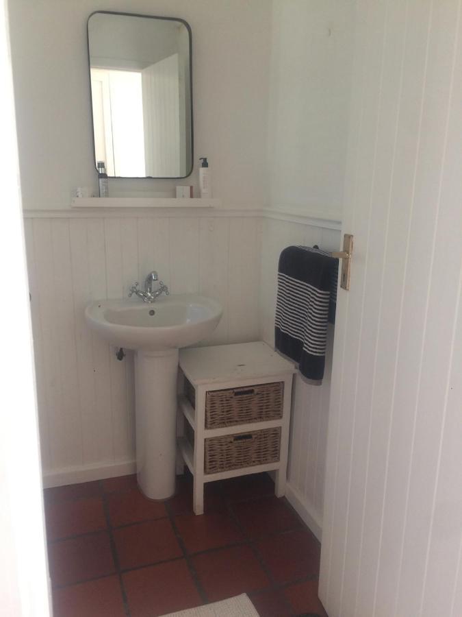 Rustic Beach House 300 Steps From The Ocean Cape Town Exterior foto