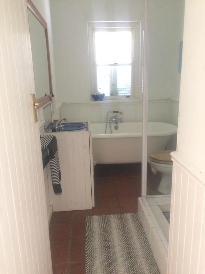 Rustic Beach House 300 Steps From The Ocean Cape Town Exterior foto