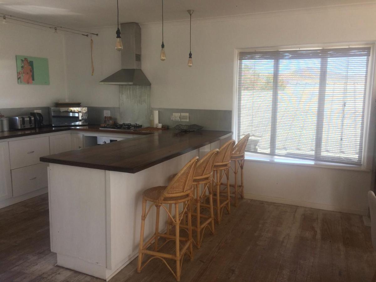 Rustic Beach House 300 Steps From The Ocean Cape Town Exterior foto